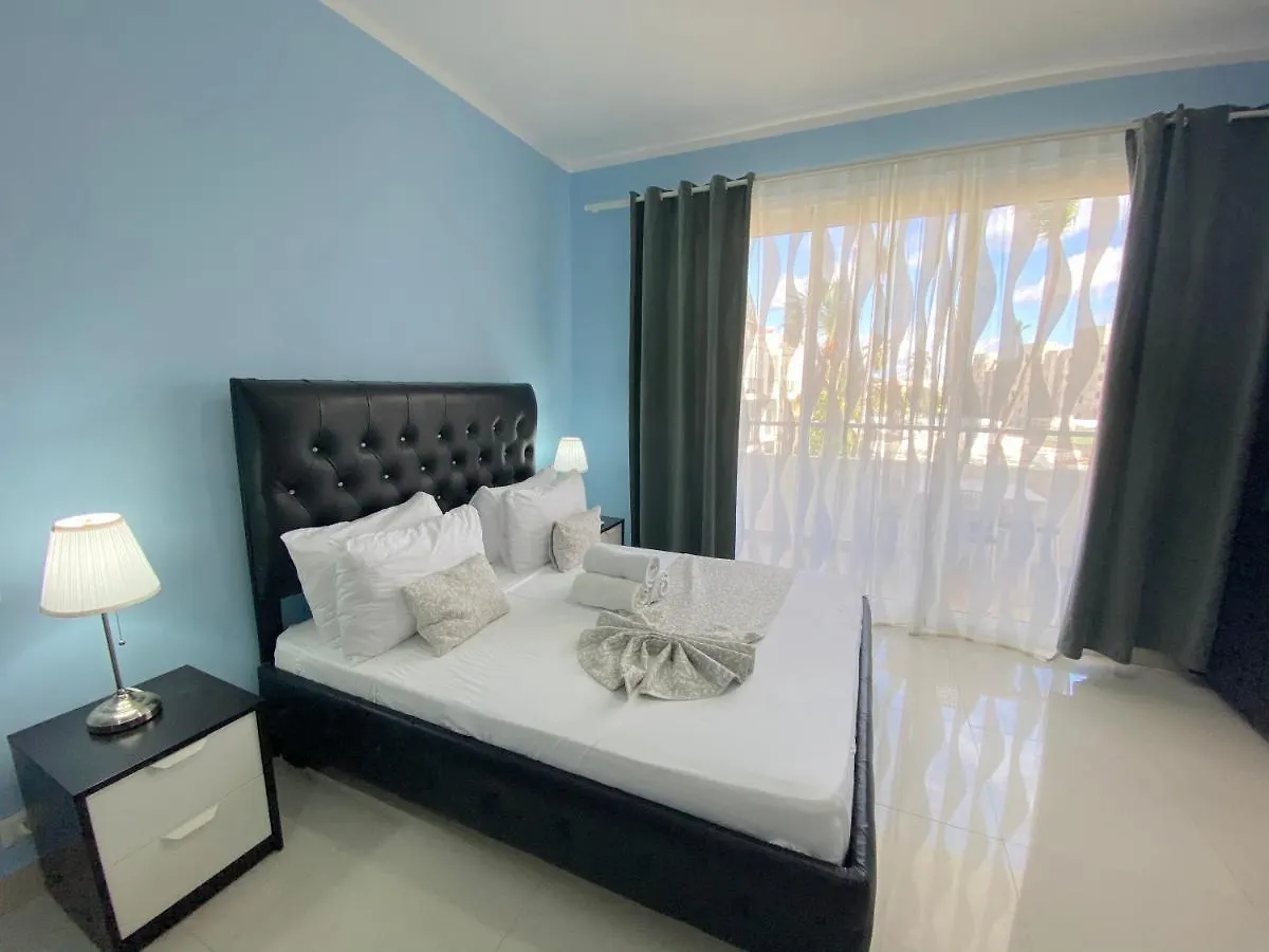 Rooftop Pool Ducassi Suites - Playa Bavaro - Free Wifi & Parking - Best Location Punta Cana 5*,