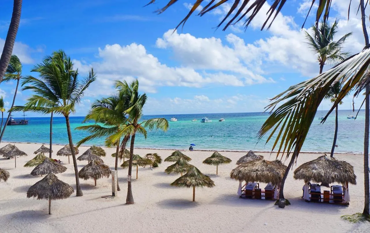 Rooftop Pool Ducassi Suites - Playa Bavaro - Free Wifi & Parking - Best Location Punta Cana Aparthotel